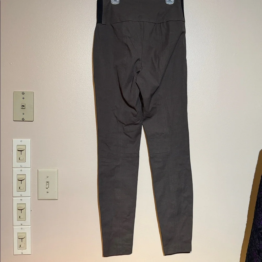 SPANX Dark  Leggings - Picture 4 of 5